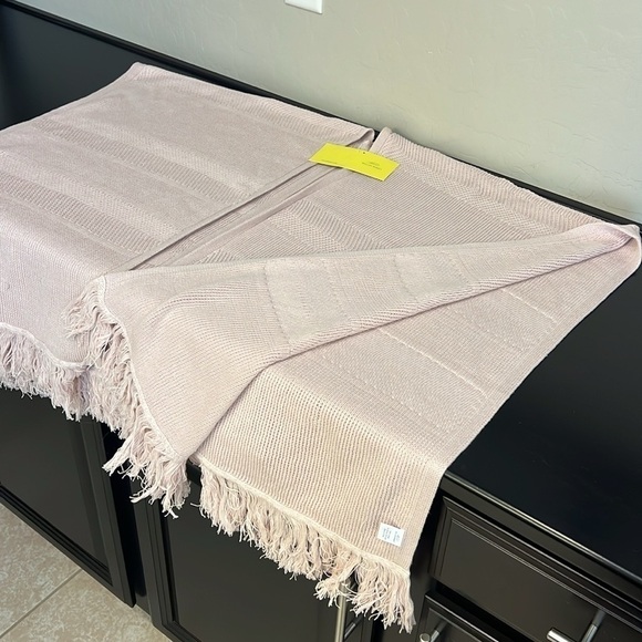 Roller Rabbit May Cape Sweater poncho solid Pale Rose, fringed hem,fits all NWT - Picture 9 of 12